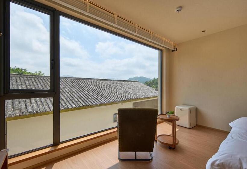 اتاق استاندارد با چشم‌انداز کوهستان, Mountain And Autumn Homestay