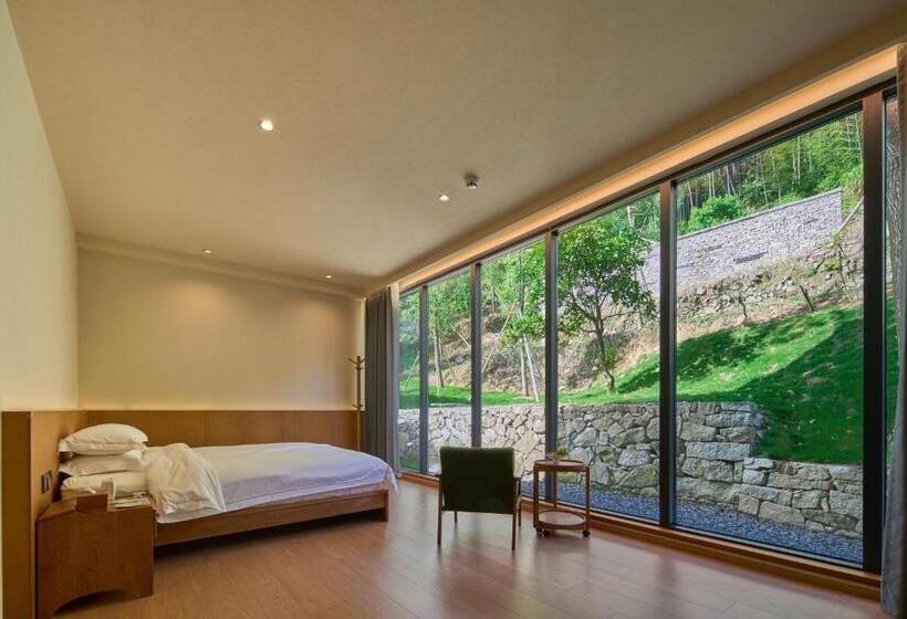 اتاق سوپریور با چشم‌انداز, Mountain And Autumn Homestay
