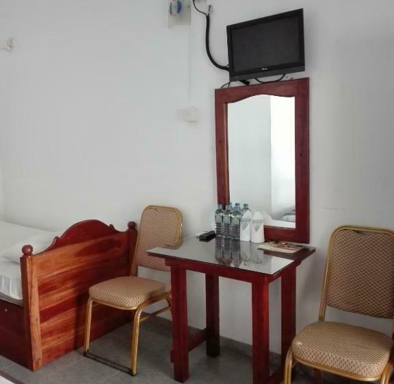 스탠다드 트리플 룸, Transit Budget