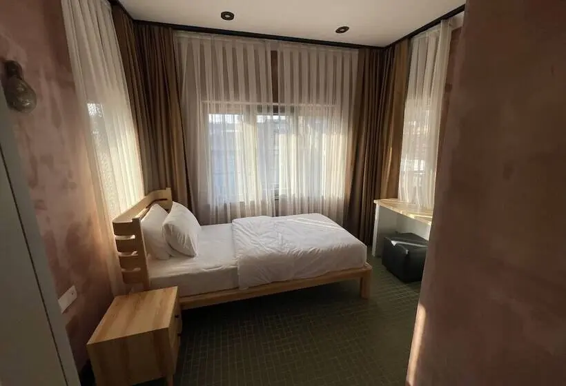 Deluxe Yhden Hengen Huone, Bkm Mutfak Hostel