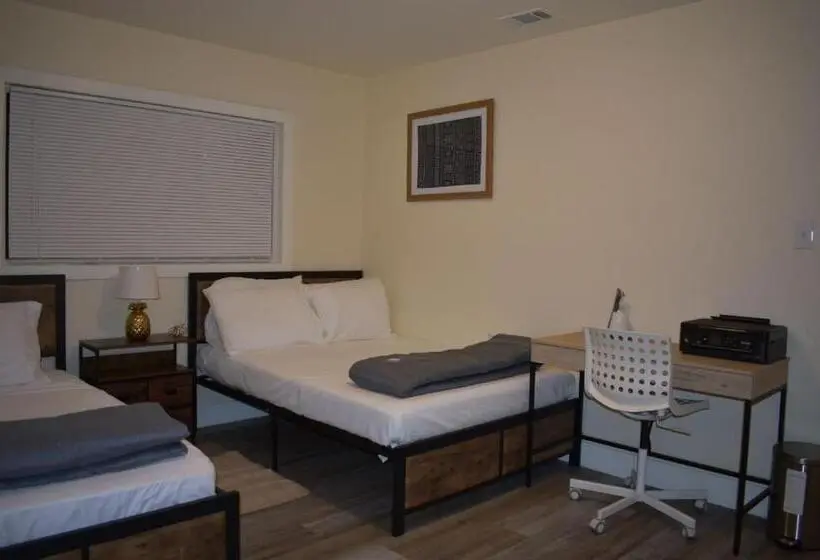スイート, Charming Private Guest Suite Near Disney/beach