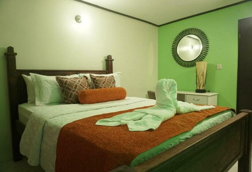 اتاق لوکس با بالکن و چشم‌انداز دریا, Blu Vista Cottages