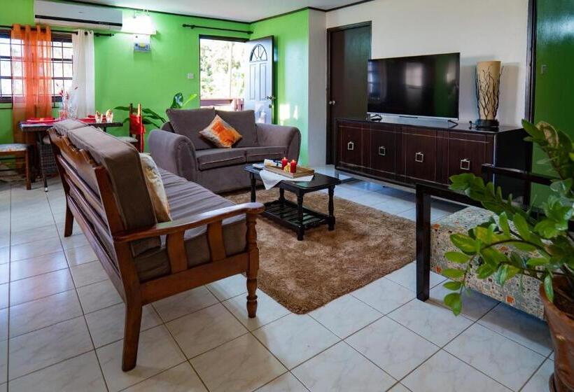 اتاق لوکس با بالکن و چشمانداز دریا, Blu Vista Cottages