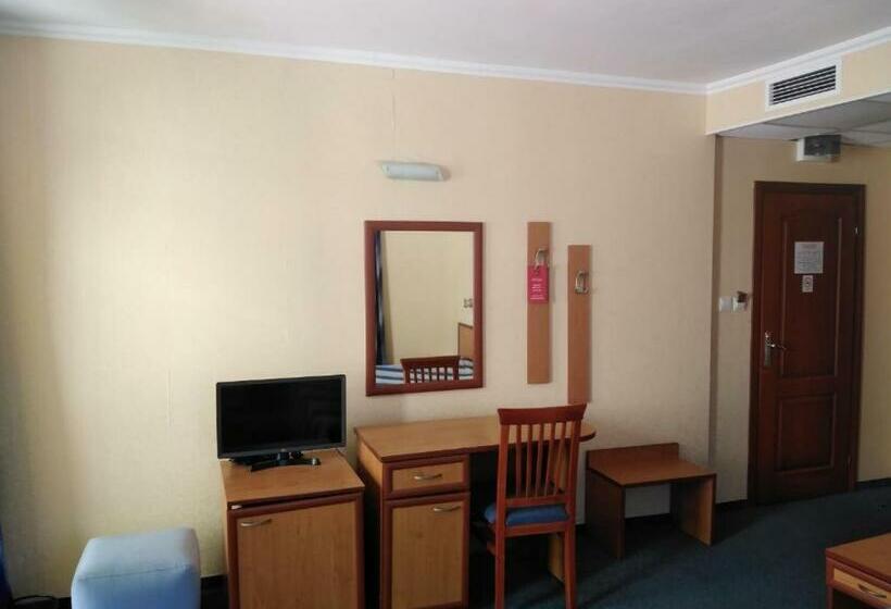 Standaardkamer met Balkon, хотел кантилена