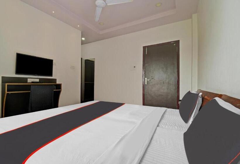 غرفة كلاسيكية ثلاثية, Collection O 809269 The Grand Megha Resort