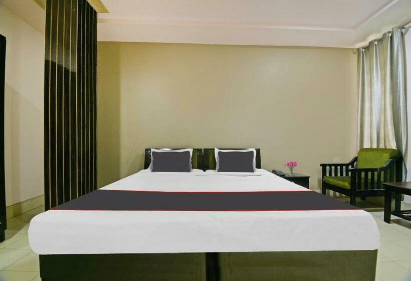 اتاق کلاسیک سه تخته, Collection O 809269 The Grand Megha Resort
