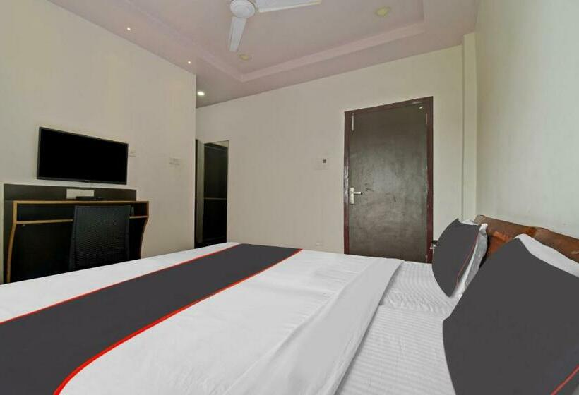 غرفة كلاسيكية ثلاثية, Collection O 809269 The Grand Megha Resort