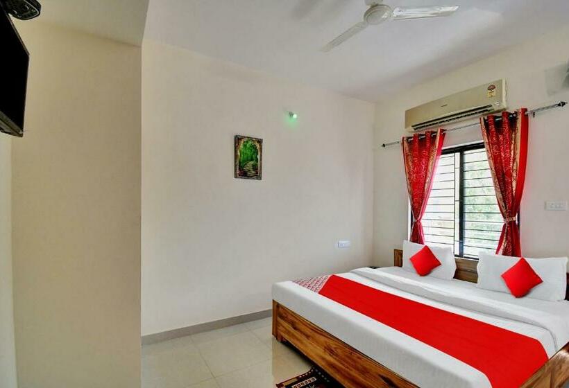 Трехместный Номер Классика, Flagship Shivansh Palace