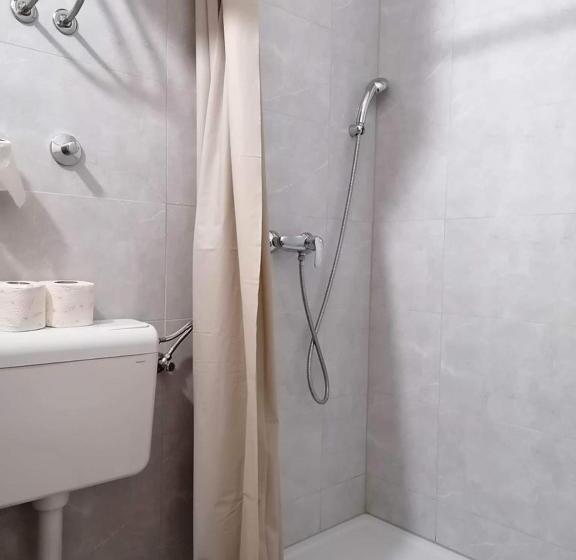 استودیوی استاندارد, Apartmani Babić