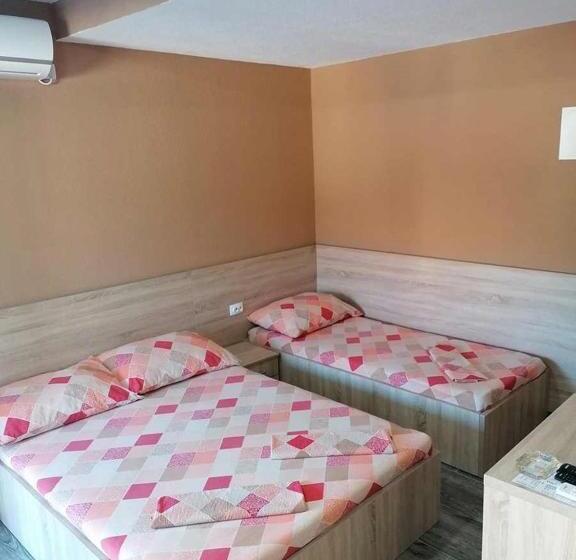 استودیوی استاندارد, Apartmani Babić