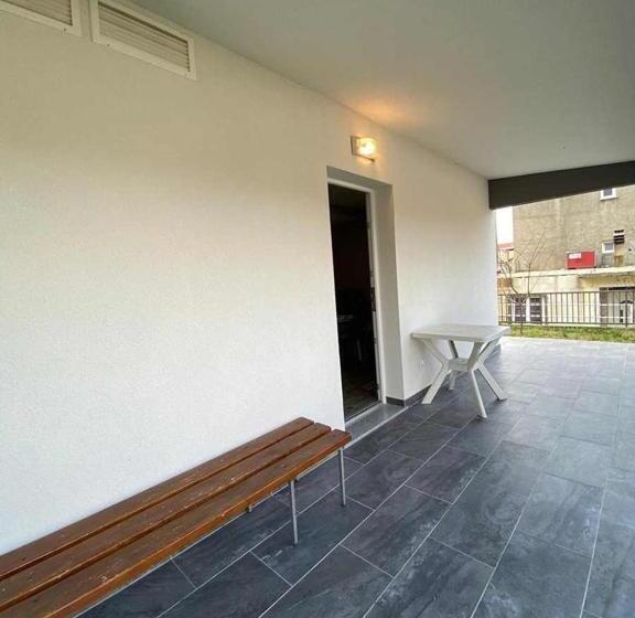 آپارتمان 1 خوابه, Apartmani Babić