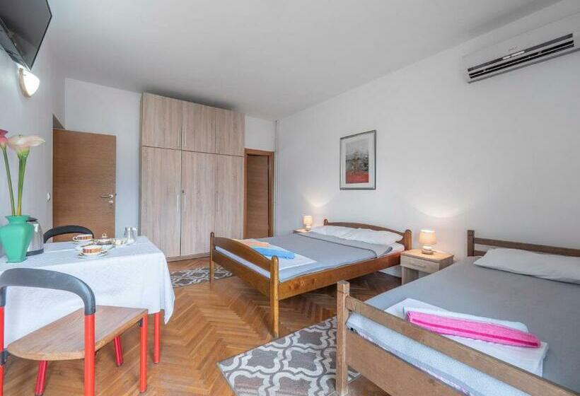 اتاق استاندارد, Madra Rooms And Apartments