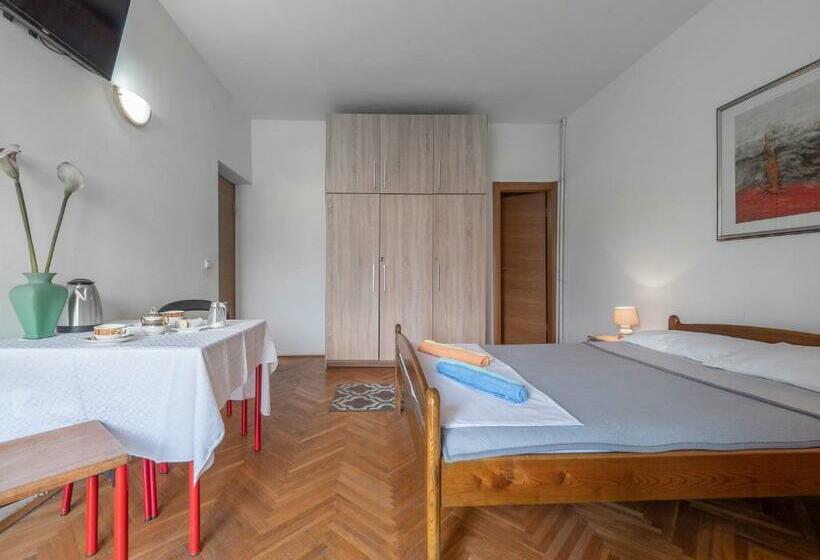 اتاق استاندارد, Madra Rooms And Apartments