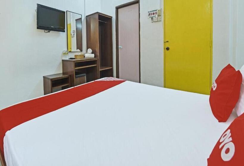 Номер Deluxe, Oyo 90734 Tata Inn