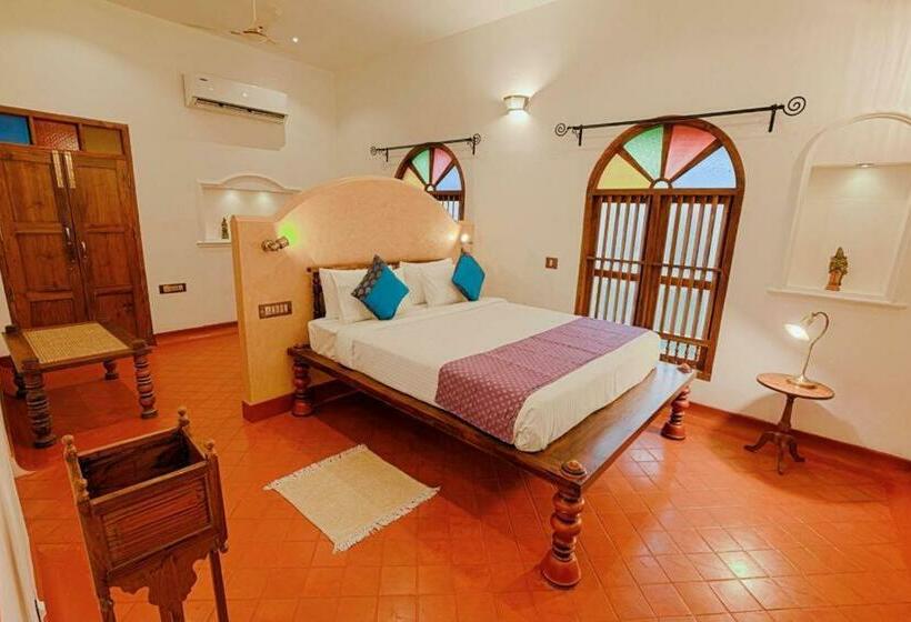 Люкс с Балконом, Marari Beach Bungalow Resort Alleppey