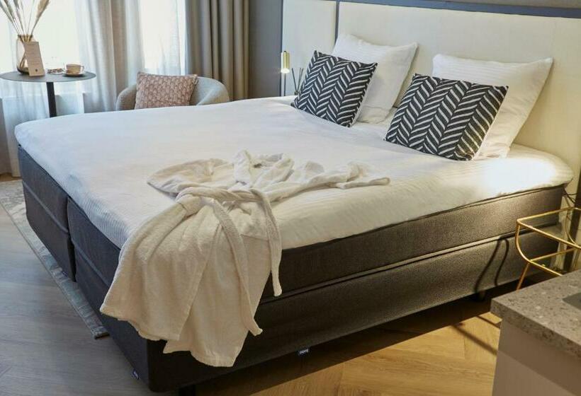 디럭스 룸, Breathe Hotel Leiden