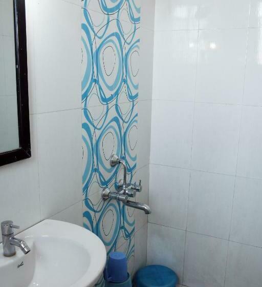 غرفة قياسية ثلاثية, Archana