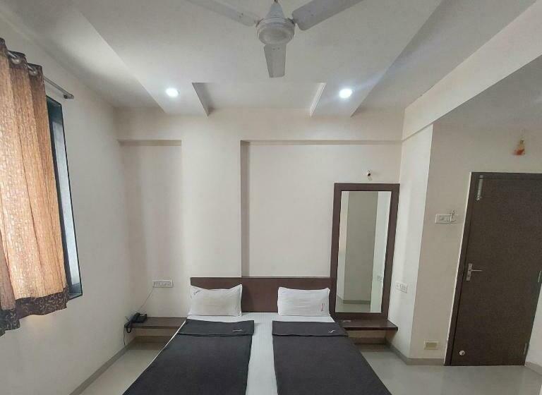 غرفة قياسية, Archana