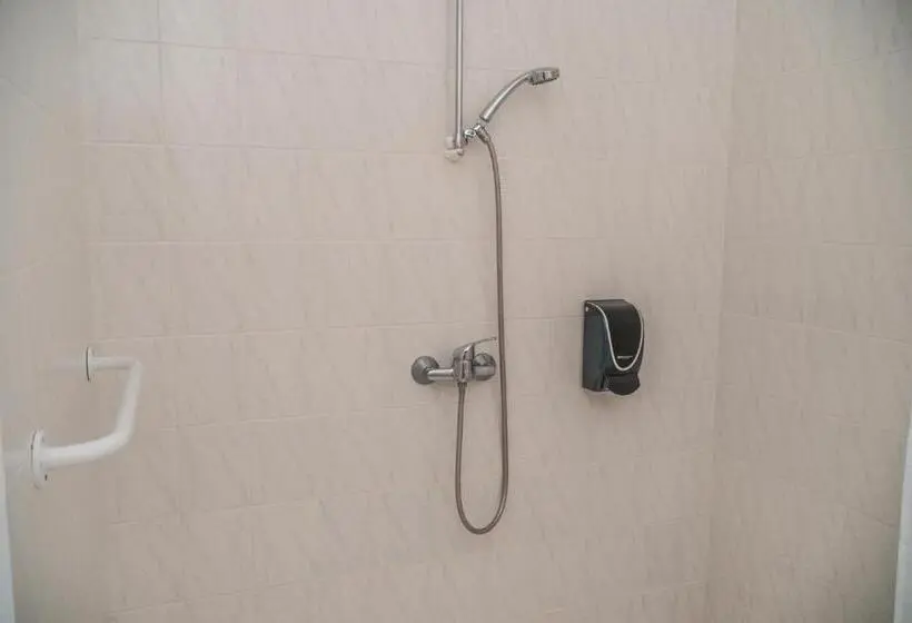 Cameră Standard Adaptată pentru Discapacitaţi, Du Moulin
