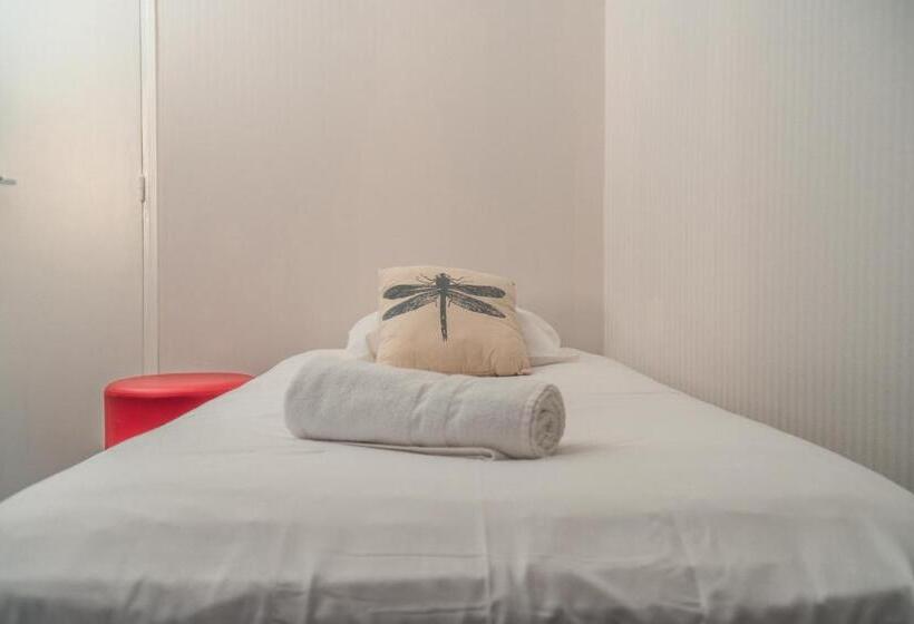 غرفة ديلوكس, Du Moulin