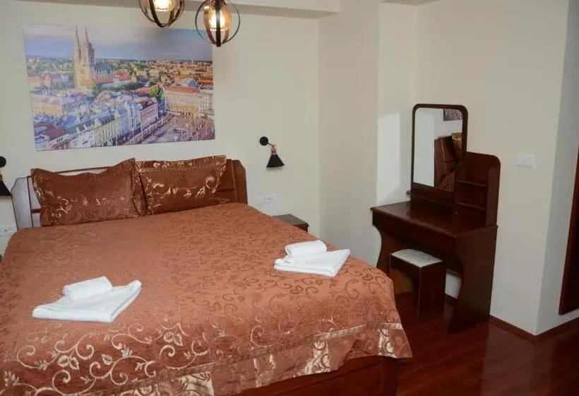 اتاق لوکس سه تخته, International Ohrid