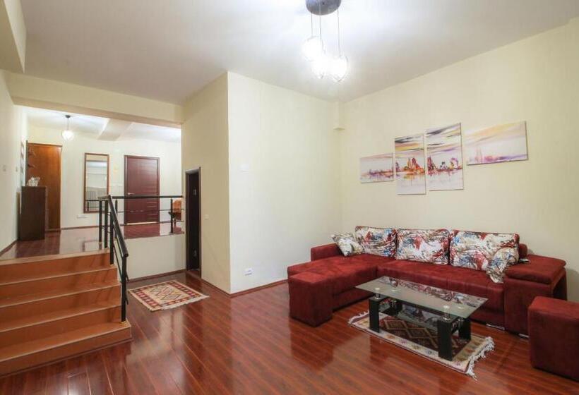 آپارتمان 1 خوابه, International Ohrid