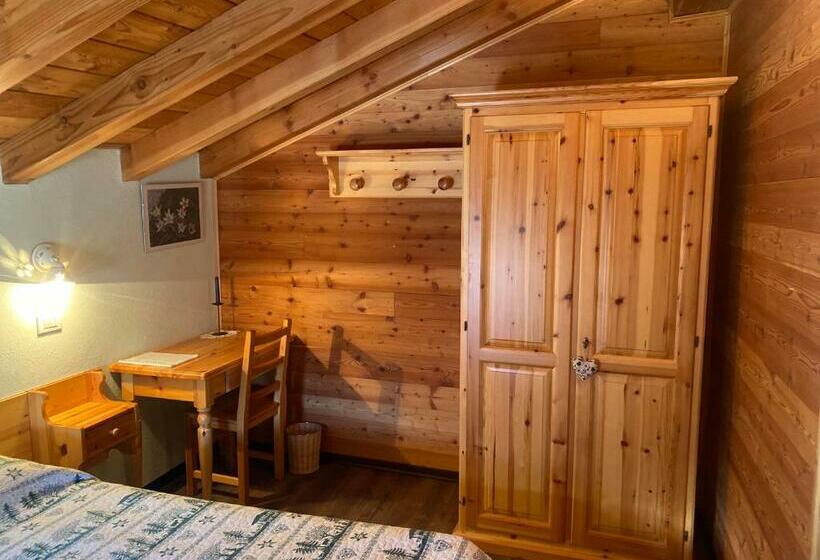 חדר סטנדרט, Le Chemin De La Luge