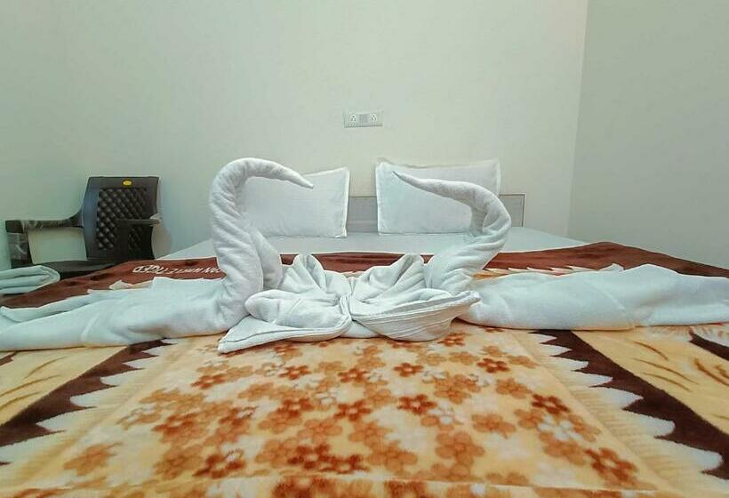 Трехместный Номер Классика, Oyo 80848c Pride Inn