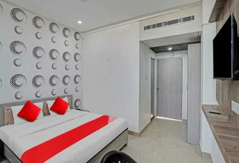 اتاق لوکس سه تخته, Oyo Flagship 80829 Sidhi