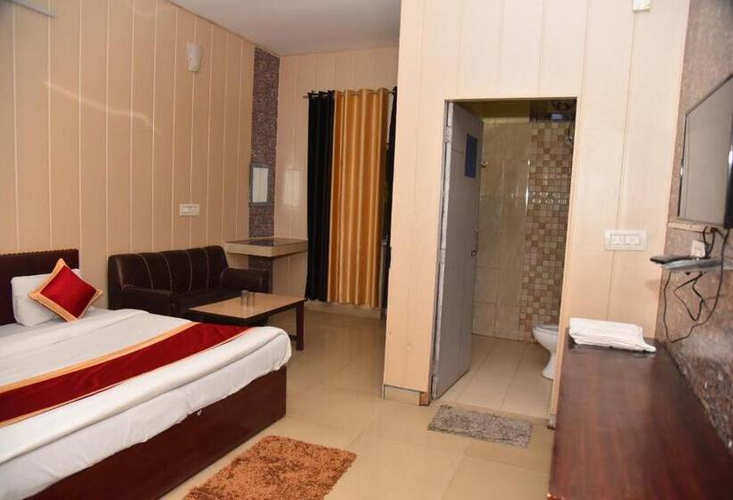 Номер Deluxe, Rama Blue Resort And Restaurant