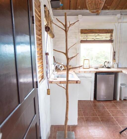 غرفة ديلوكس مزودة بشرفة, Buen Camino Hotel, San Mateo