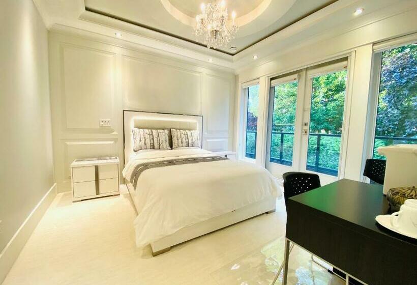 スーペリアールーム, Vancouver Shangrila House