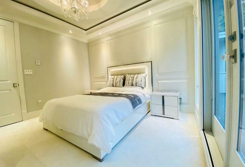 スーペリアールーム, Vancouver Shangrila House