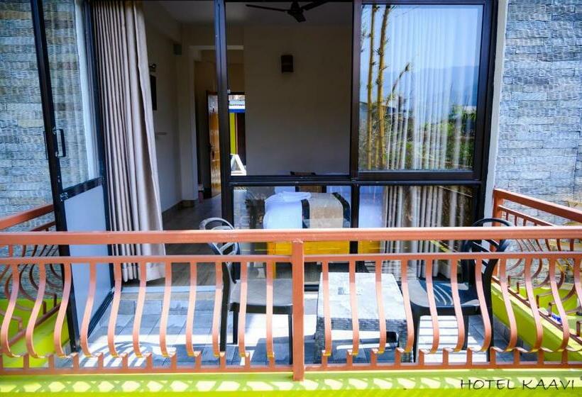 اتاق لوکس, Kaavi