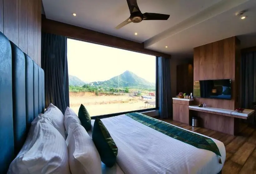 Suite Cama King, Sterling Pushkar