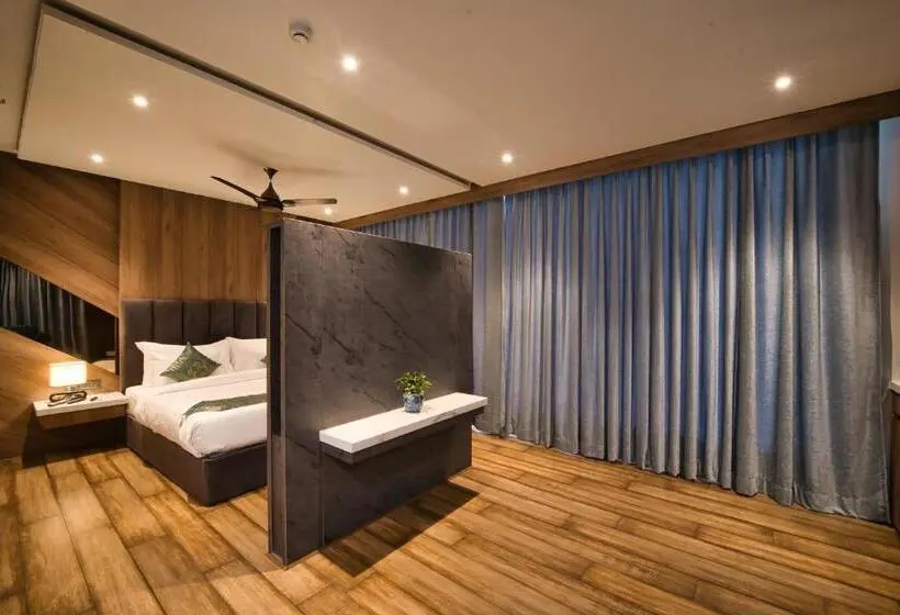 Suite Cama King, Sterling Pushkar