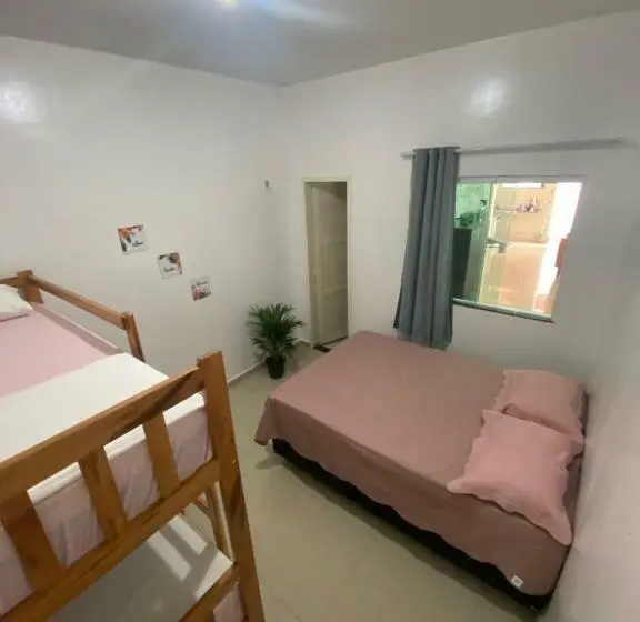 Perhehuone, Apuama Hostel