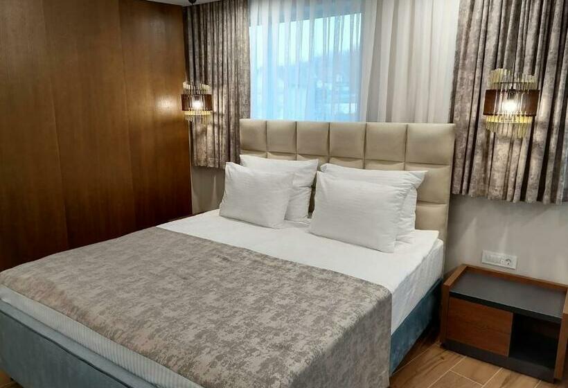 آپارتمان سوپریور 1 خوابه, La More