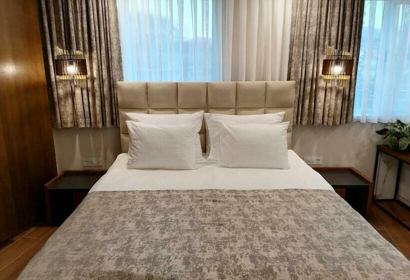 آپارتمان سوپریور 1 خوابه, La More