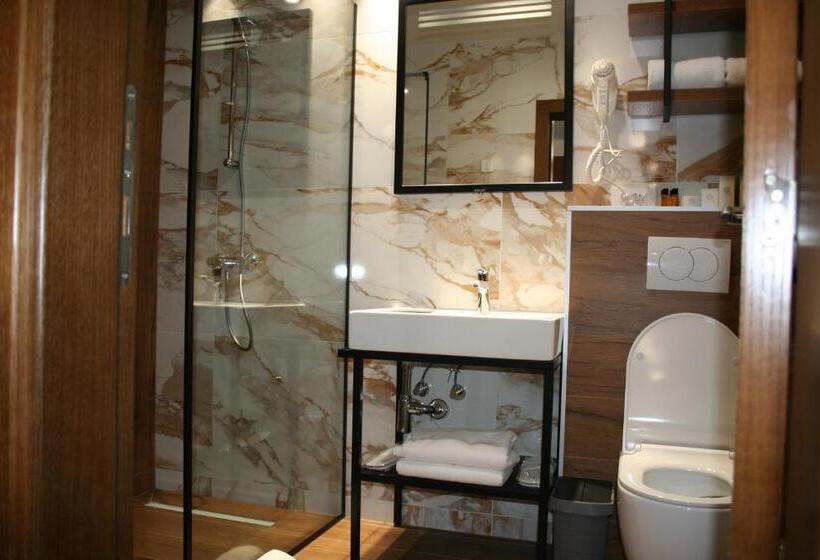 آپارتمان 1 خوابه, La More