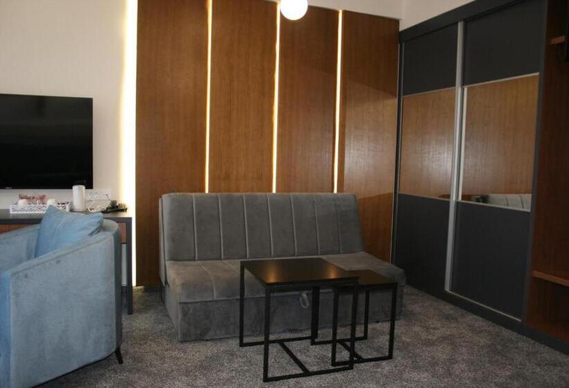 آپارتمان 1 خوابه, La More