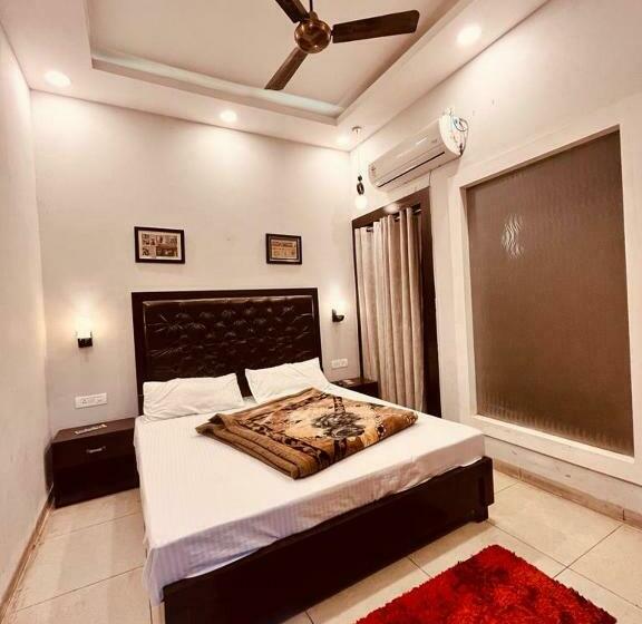 Single Deluxe Room, The Miraj