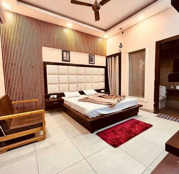 Quarto Deluxe Individual, The Miraj