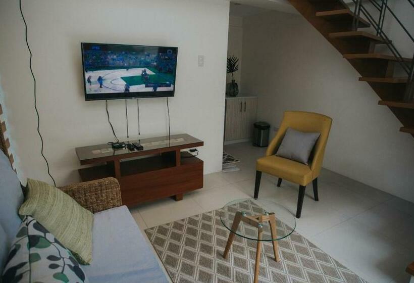 Студия Стандарт, Estancia De Lorenzo