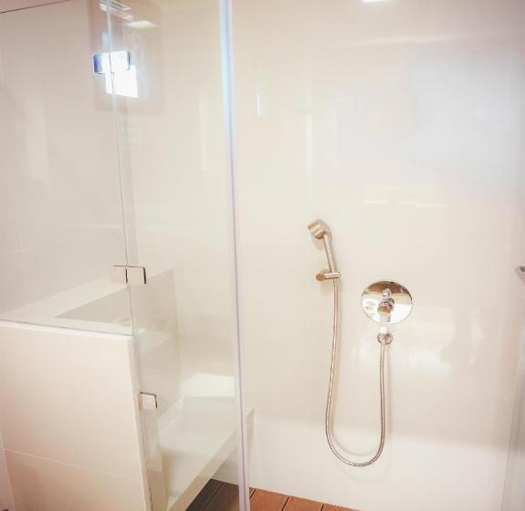 חדר משפחתי, Estancia De Lorenzo