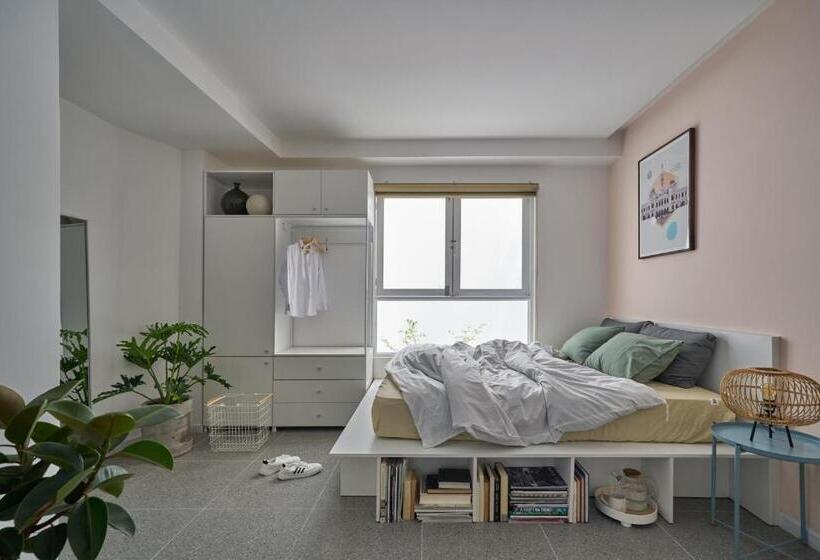 استودیوی استاندارد, M Village Lê Văn Sỹ