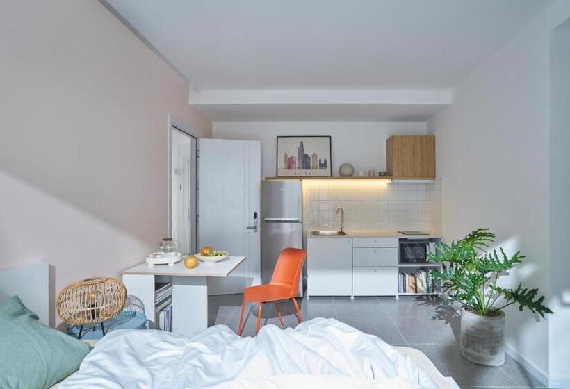 استودیوی استاندارد, M Village Lê Văn Sỹ