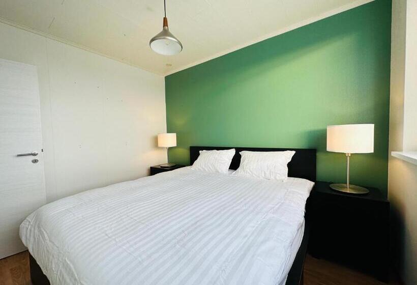 آپارتمان 1 خوابه با چشمانداز دریا, Waterfront Fjord House