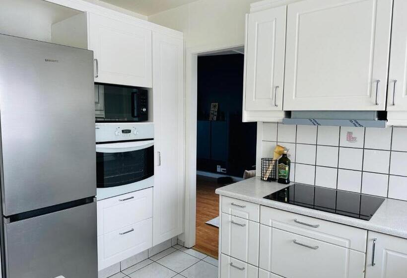 آپارتمان 1 خوابه با چشمانداز دریا, Waterfront Fjord House