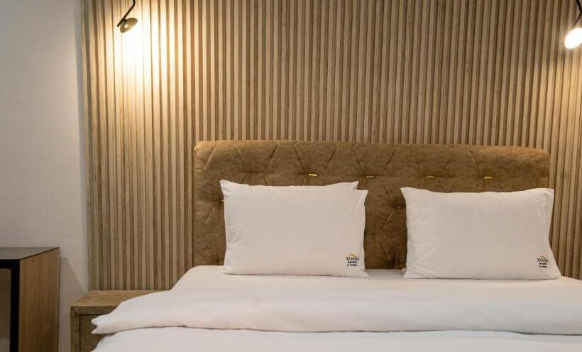 سوییت سوپریور, Yanna Apartment By Khaliques